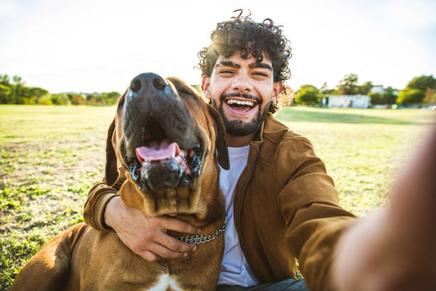 Rafael com seu cão transformado